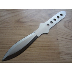 Много добре балансиран нож / кама за хвърляне с текстилен калъф за закачане на колан