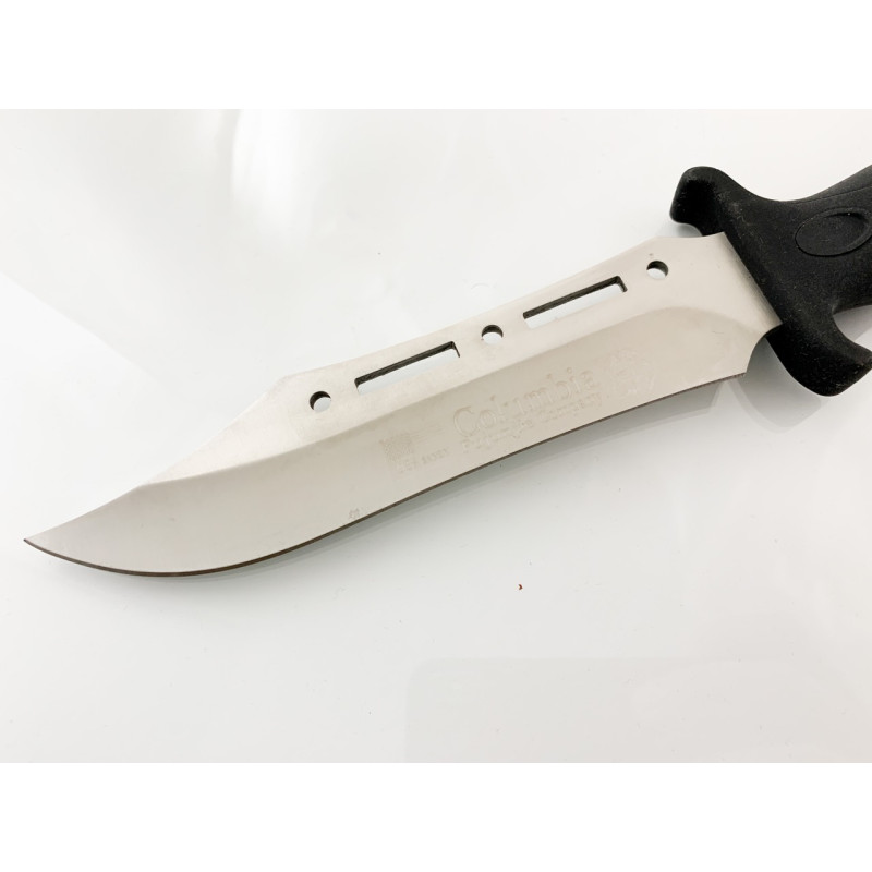 Ловен нож columbia стомамен и гумирана здрава дръжка