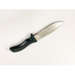 Ловен нож подходящ за дране стомана steel DC53