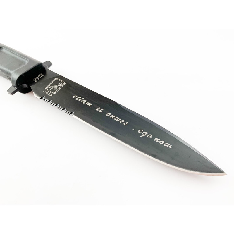 Нож ловен Extrema Ratio Venom, black handle italy с 1/3 серетирано острие