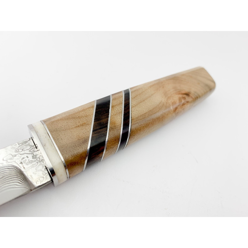 Ръчно направен ловен нож от дамаска стомана махагонова дръжка с елементи от камилска кост