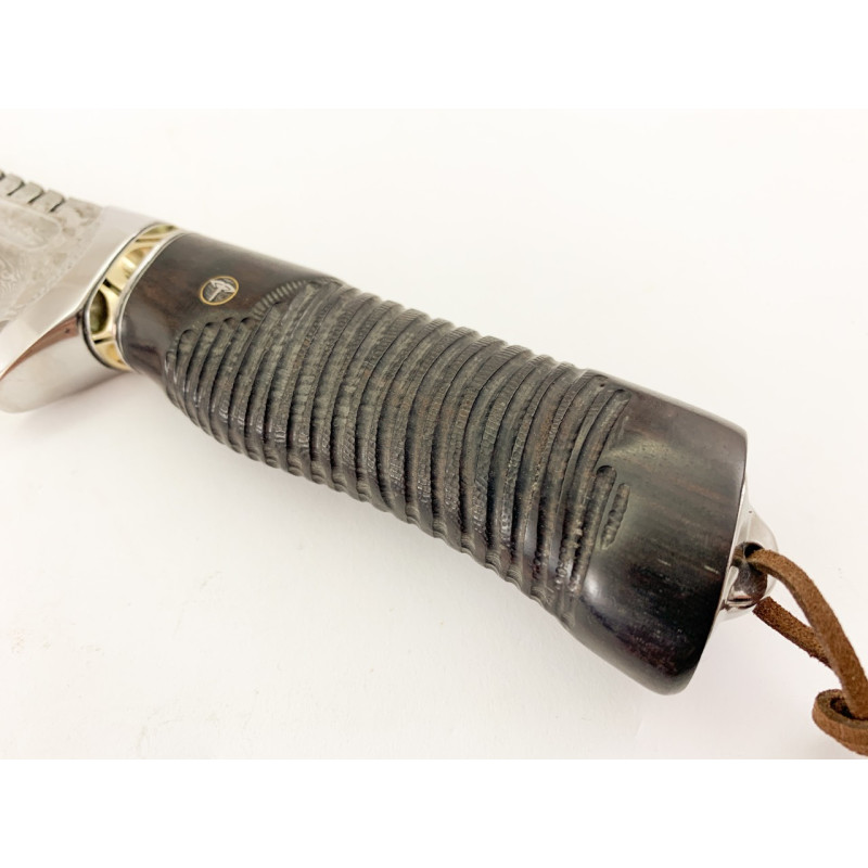 Ръчно направен ловен нож от дамаска стомана Дръжка от африканско черно дърво