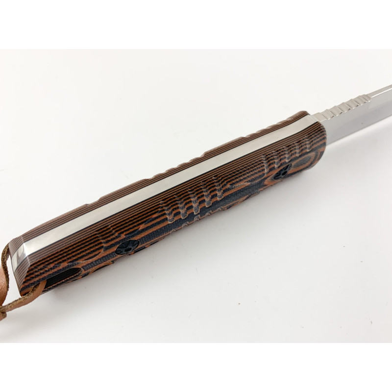 Ръчно направен ловен нож от D2 стомана и дръжка G10