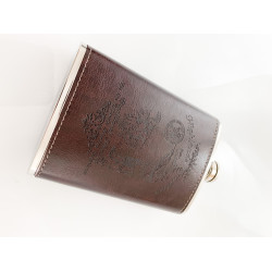 Манерка с лого Hunting Clud с кожен обков