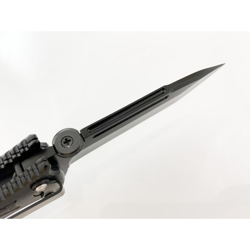  Сгъваем джобен нож с антирефлекторно покритие CRKT