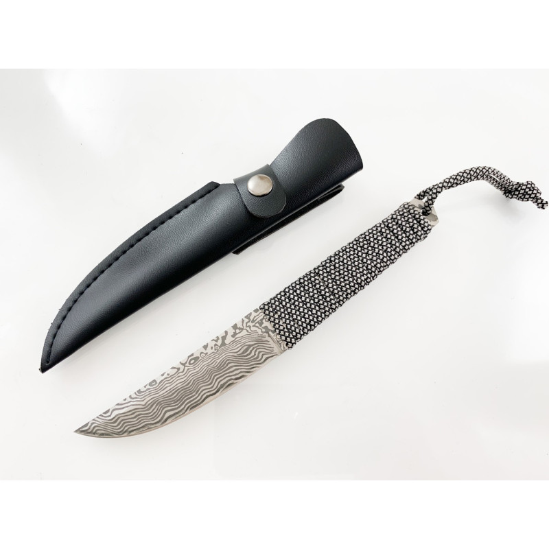 Ловен нож с кожена кания и шарки имитиращи дамаска стомана
