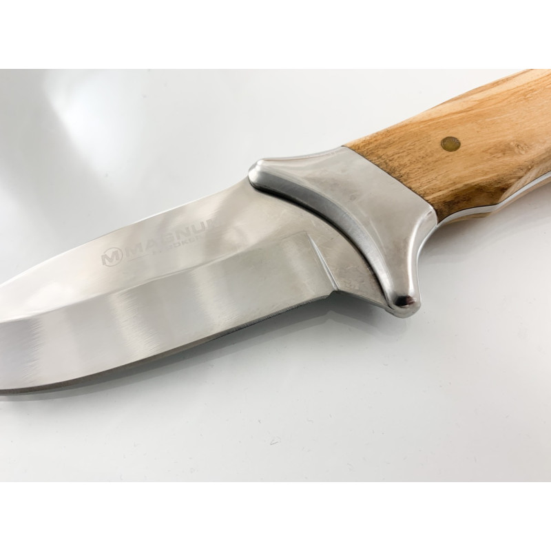 Ловен нож масивен от закалена стомана Magnum Boker steel 440A