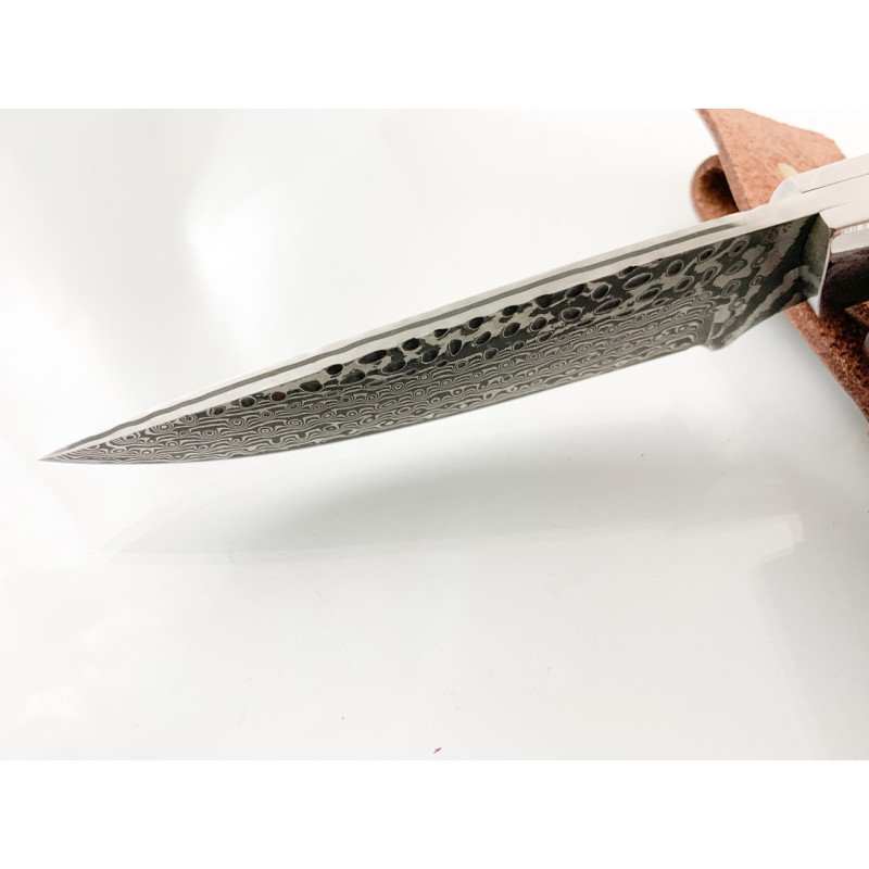 Ловен нож класически модел ръчно направен от дамаска японска стомана с чирени от Snakewood