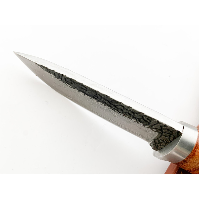 Ръчно кован ловен нож за дране със шарка имитираща дамаска стомана