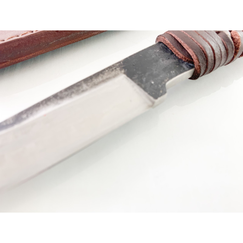 Ловен нож ръчно кован от цяло парче стомана фултанг много здрав