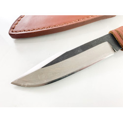 Ловен нож ръчно кован от цяло парче стомана фултанг много здрав с кожа на дръжката