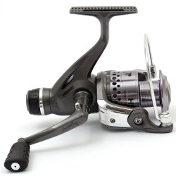 Рибарска макара със заден аванс и пет лагера