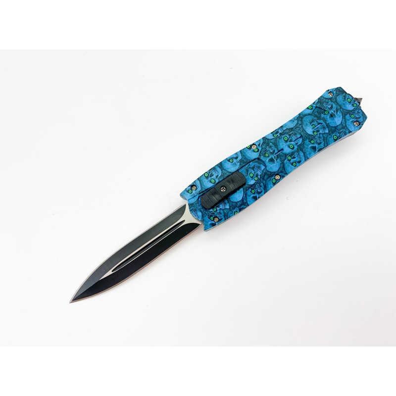 Автоматичен сгъваем нож OTF със сини черепи на дръжката