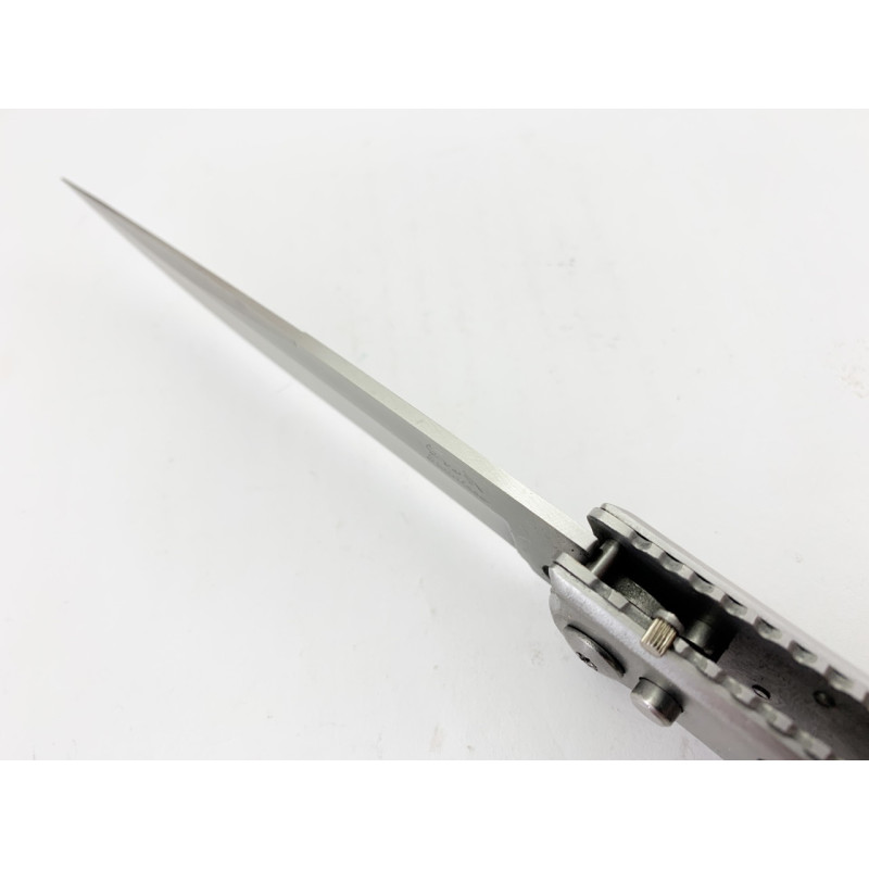 Голям автоматичен нож с алуминиеви черни планки на дръжката