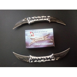 Карамбит от две части съвременен дизайн и форма