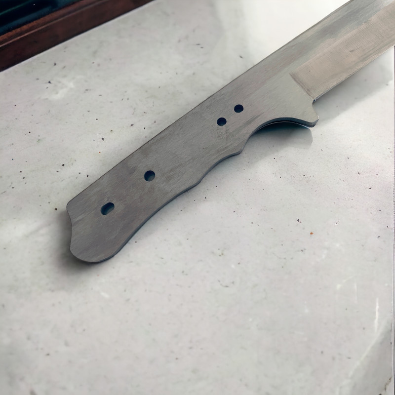 Заготовка за ловен нож- нож за обезкостяване