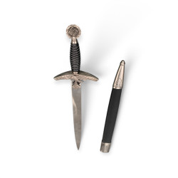 Кинжал хитлеристки свастика от третия райх с Орел на гарда