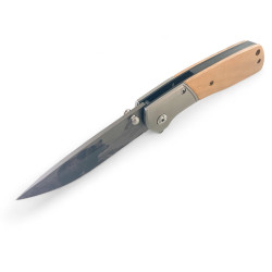 Сгъваем ловен нож с дървена дръжка и гравюра на мечка