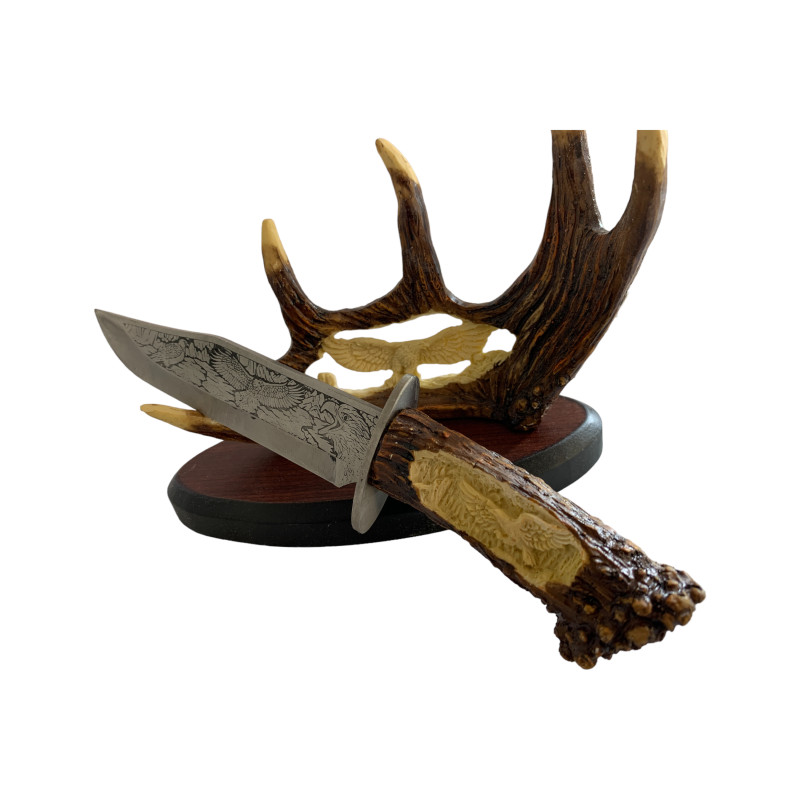 Сувенирен нож с поставка за украса или подарък с гравиран орел