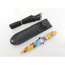 Двуостра кама шурикен кунай за хвърляне шарен цвят с отвор за пръста model Breaker