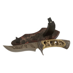 Колекционерски ловен нож уникален със своето гравирано с Вълци острие