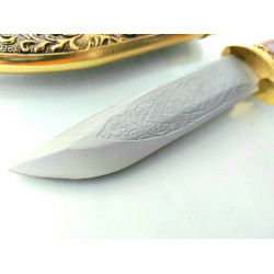 Сувенирен ловен нож Орел с месингови гардове и калъф