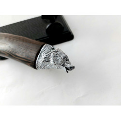 Ловен нож с гравиран Вълк и метална глава за колекция или подарък с поставка