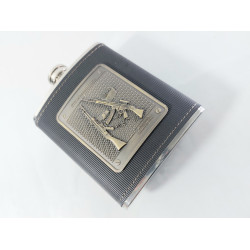 Манерка с кожен обков и месингова плочка с два автомата Манерка с кожен обков и месингова плочка с два автомата