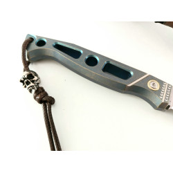 Стилен ловен нож с алуминиева дръжка,кожена кания и M390 стомана