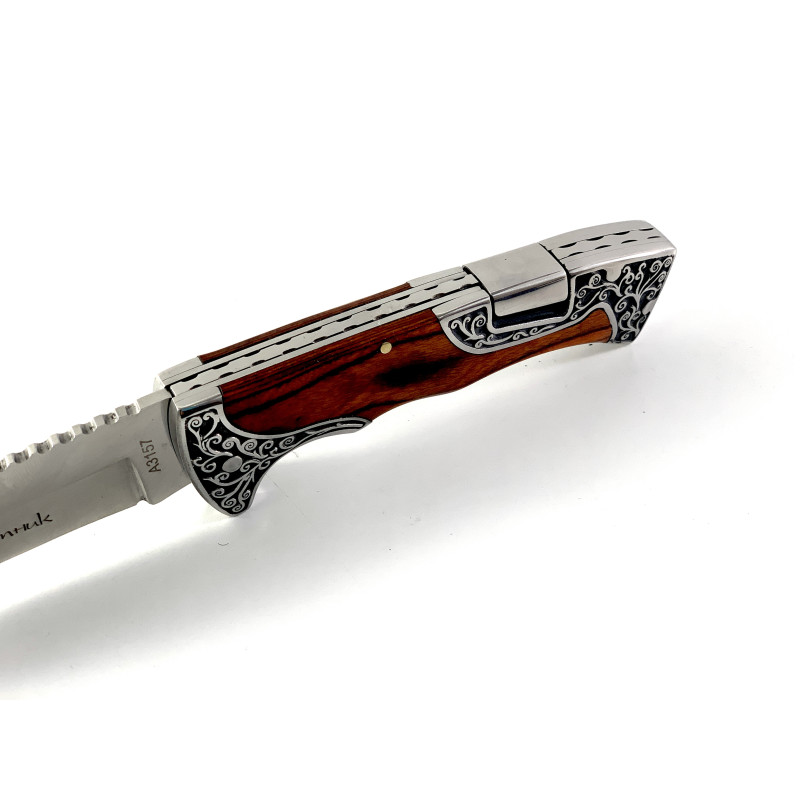 Ретро джобен сгъваем нож Руски  с гравирано острие Охотник А3157