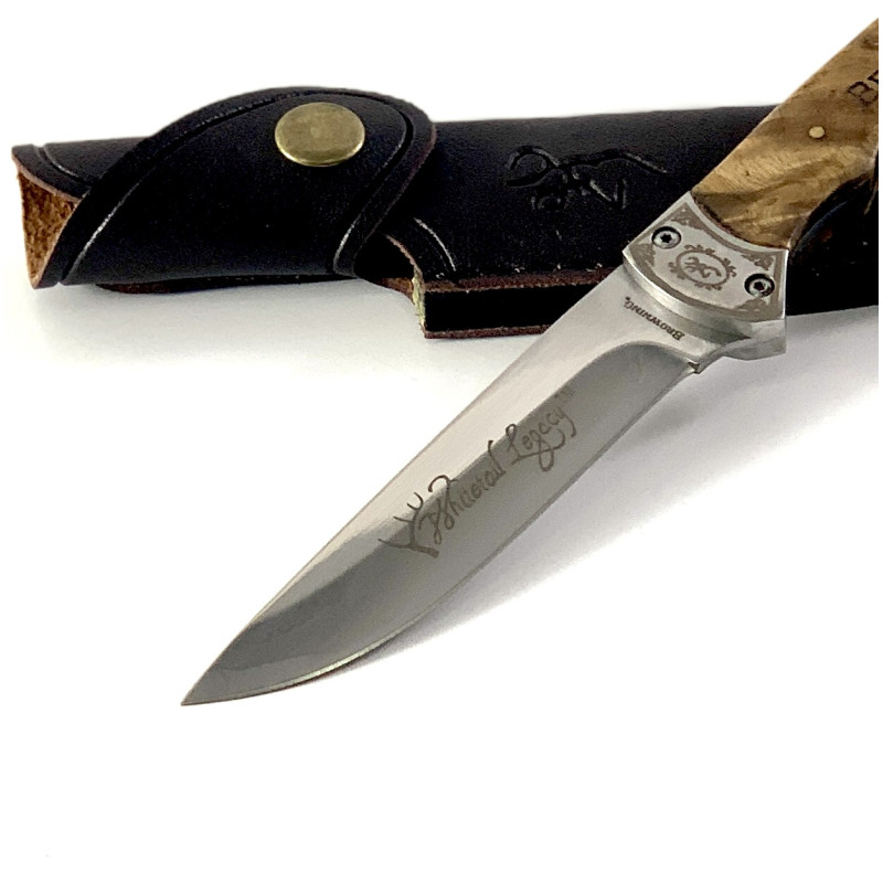 Красив добре балансиран с изчистени линии и красив дизайн ловен нож - Browning