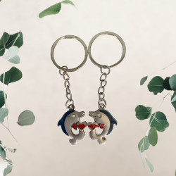 Метален ключодържател Романтичен от две части - Делфини
