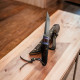 Уникален дизайн и качество на материалите: Финландски нож с дръжка от палисандрово дърво и острие от висококачествена стомана