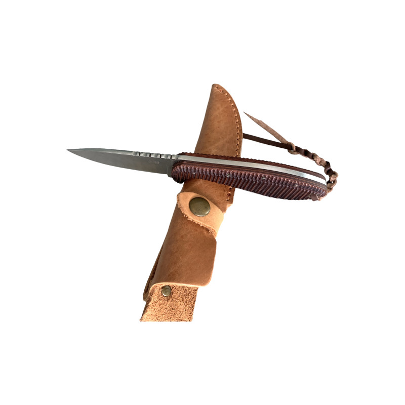 Надежден съюзник в дивата природа: Ловен нож за оцеляване, модел UC2523