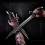 Байонет с полирано острие и дървена ръкохватка, върху кожена кания Изглед на байонет с 33 см острие от 5Cr13Mov стомана