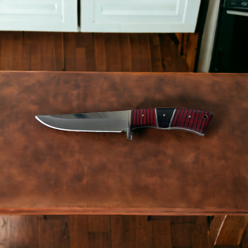 Заглавие на продукта: Класически ловен нож "Ranger" с дървена ръкохватка и кания