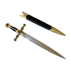 Церемониален меч с декоративни златни орнаменти и позлатен кинжал