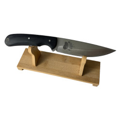 Ловен нож с гравирана мечка и бамбукова поставка - перфектен подарък за любителите на природата