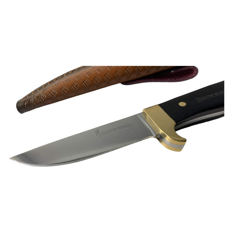 Прецизно изработен ловджийски нож "Класика" с кания от еко  кожа