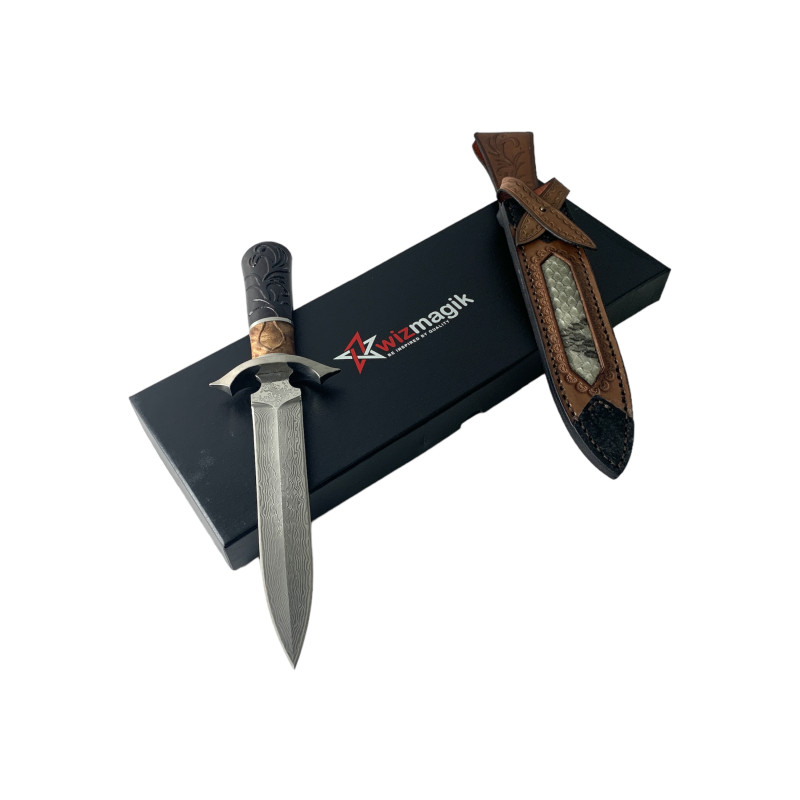 Ексклузивен ловен нож с дамаска острие и ръчно изработен кожен калъф в луксозна опаковка