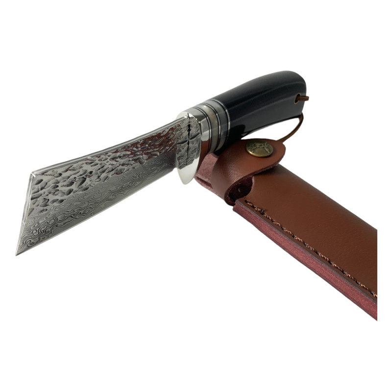 Елегантен ловен нож с острие от дамаска стомана и кожен калъф