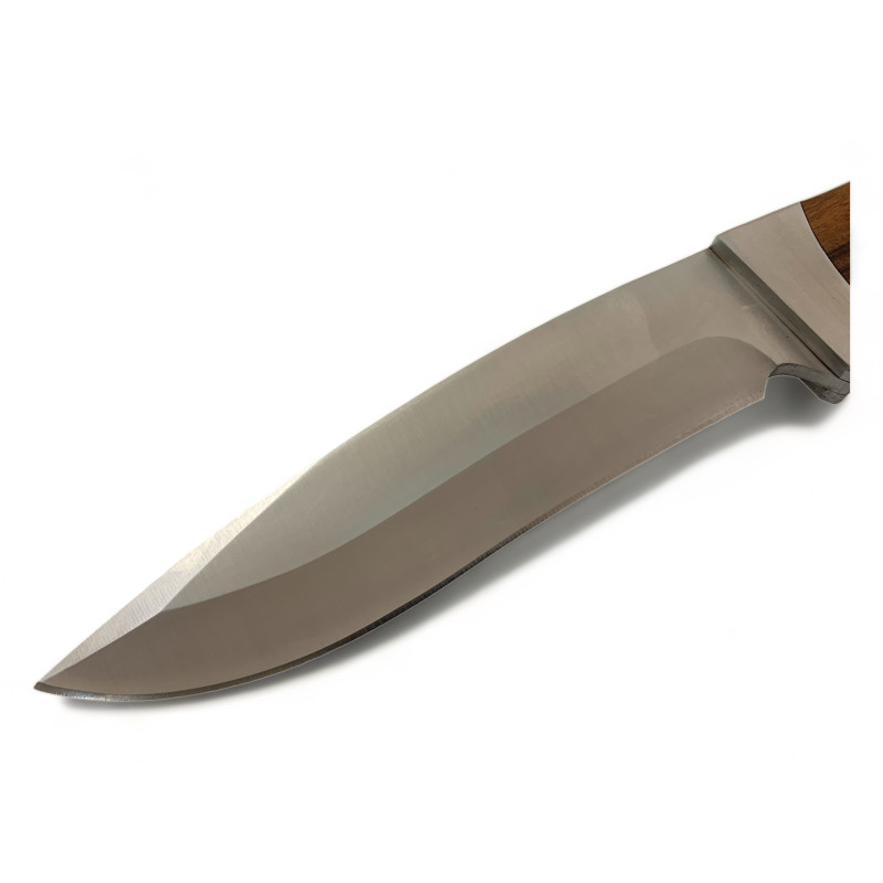 Класически ловен нож с острие от неръждаема стомана и дървена дръжка