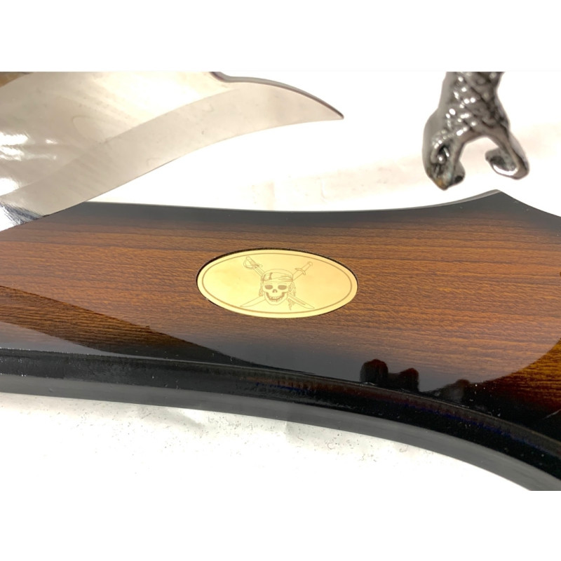 Декоративен нож "Морски вълк" с изящна дръжка и стойка