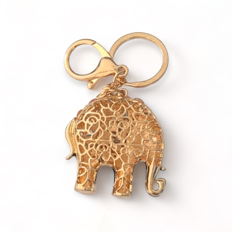 "Зората на Богатството" - ключодържател с украсен слон