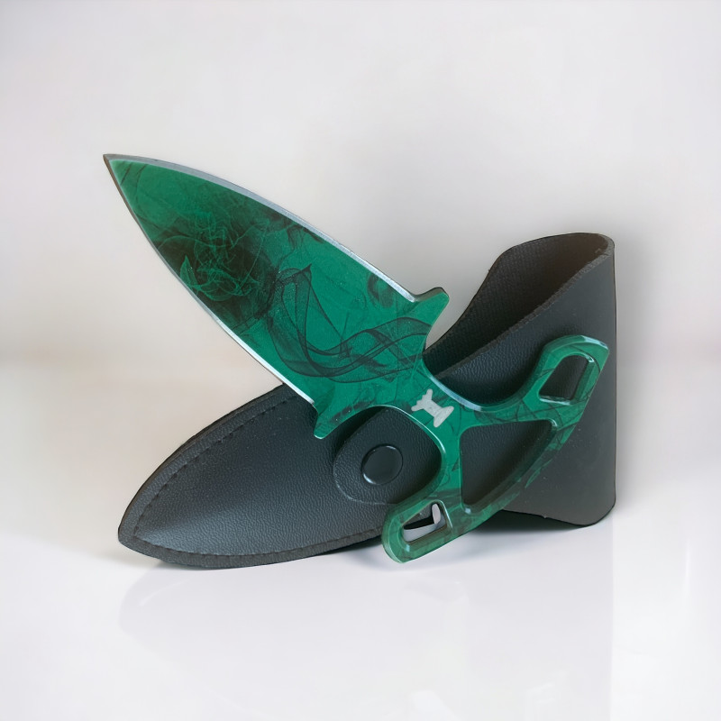 Уникален нож с вълнообразен дизайн и черен кожен калъф