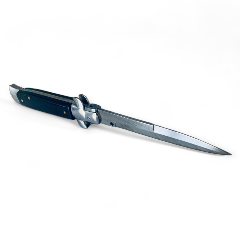 Автоматичен Нож с Бързо Отваряне и Система за Безопасност