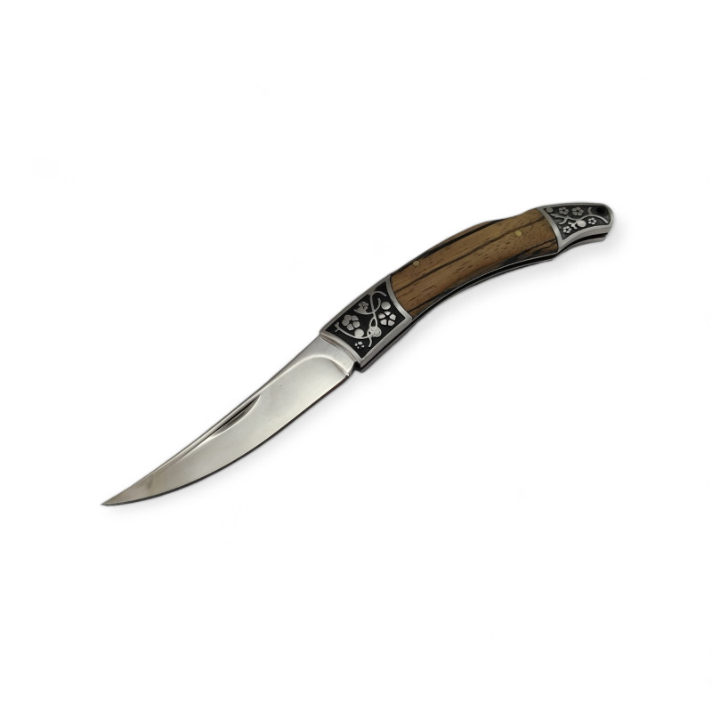 Джобен нож с дървена ръкохватка и метални орнаменти