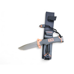 Нож за оцеляване - 24.5 см, 420HC стомана, назъбено и плоско острие, дръжка от метал и полимер, кания от Kydex