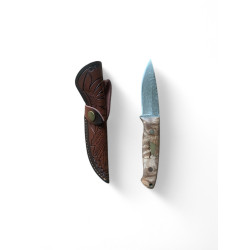 Ловен нож от дамаска стомана VG10 с дръжка от тиково дърво и медни орнаменти