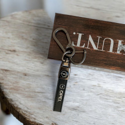 Ключодържател от еко кожа и метал ✨ Елегантен стил – Черна класика